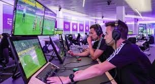 詹皇最后“卧底”登场，关键时刻失误不断，湖人被东契奇也带不动